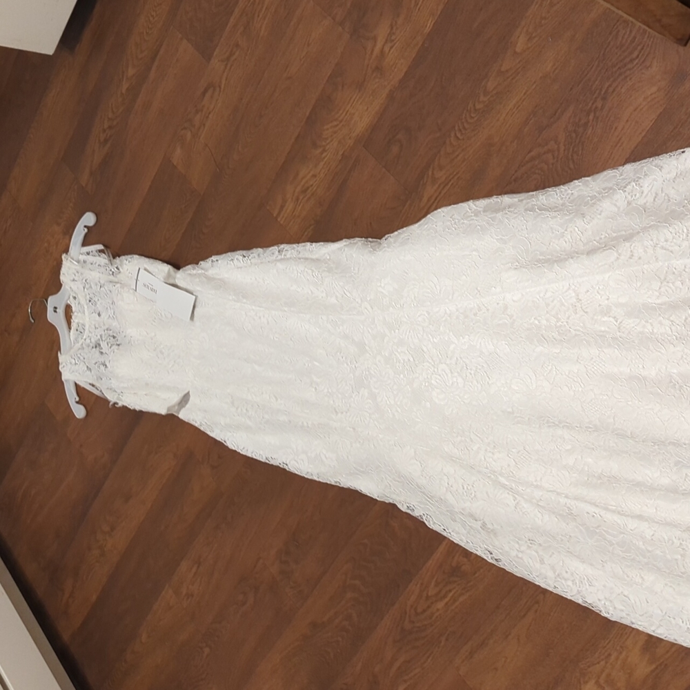 DB studio Wedding Dress Size 2 Halter top with Lace